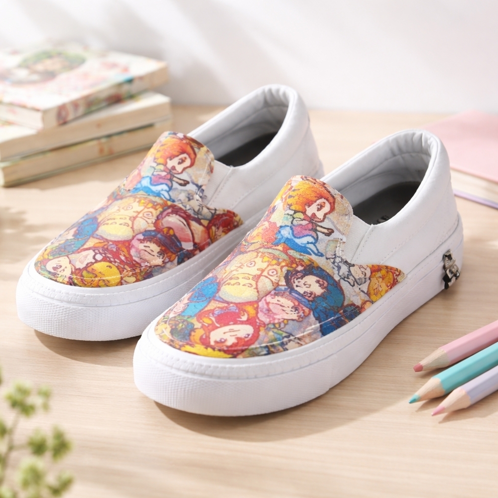 Zipz Zip On Shoes Anime Print Slip On Sneakers Womens Size 7 Totoro Cartoon